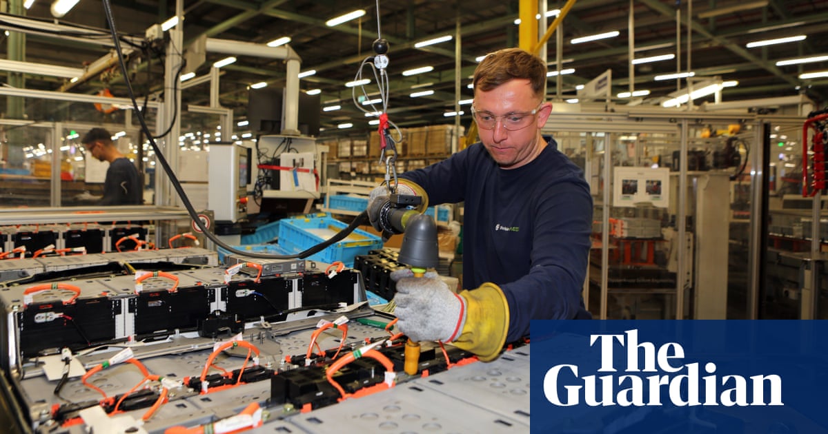 UK manufacturers expect growth in the second half of 2024